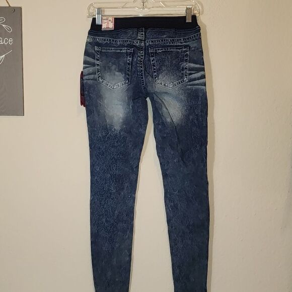 Wall Flower stonewash slim pullon Jeans - Picture 4 of 9